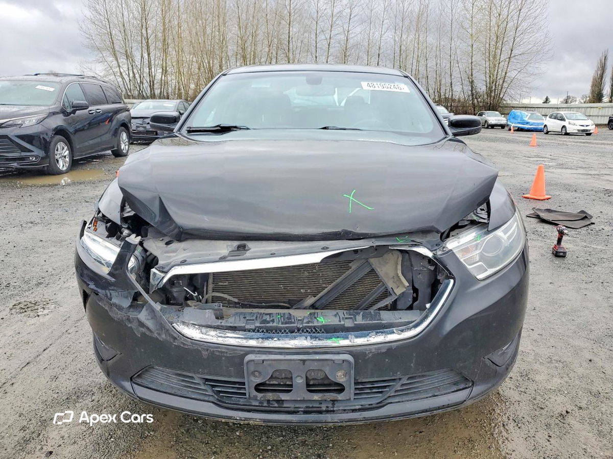 Ford Taurus 2015