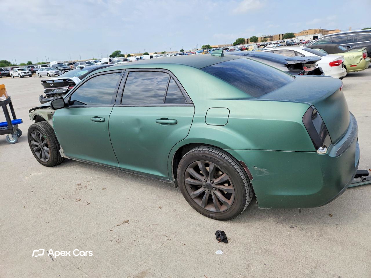 Chrysler 300 2017