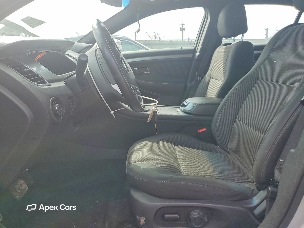 Ford Taurus 2015