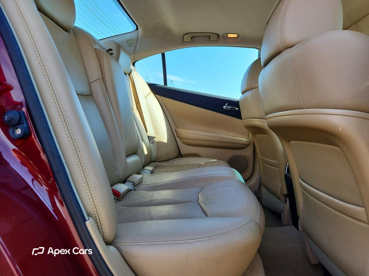 Nissan Maxima 2011