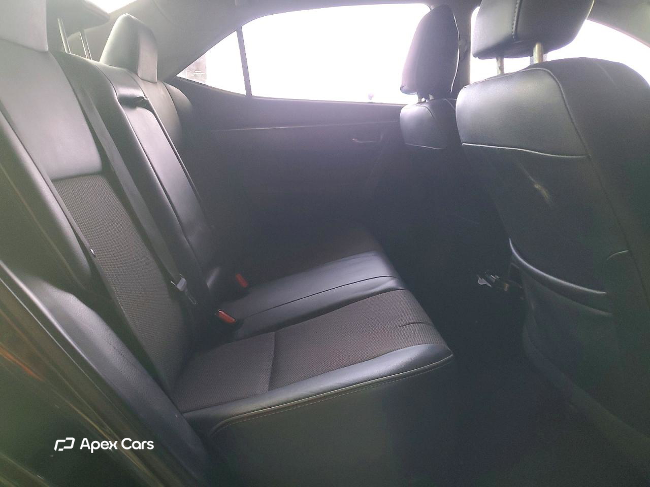 Toyota Corolla 2015