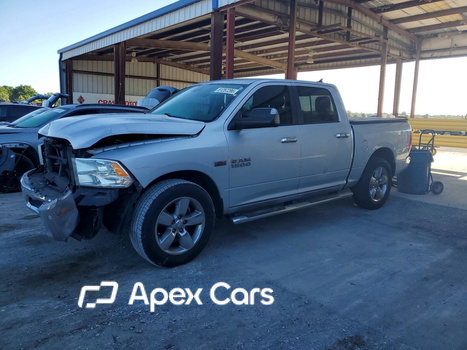 RAM 1500 2016 - Zdjęcie 1 z 14