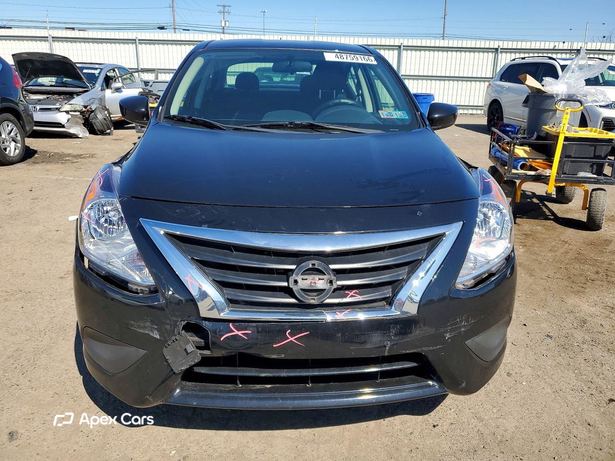Nissan Versa 2019