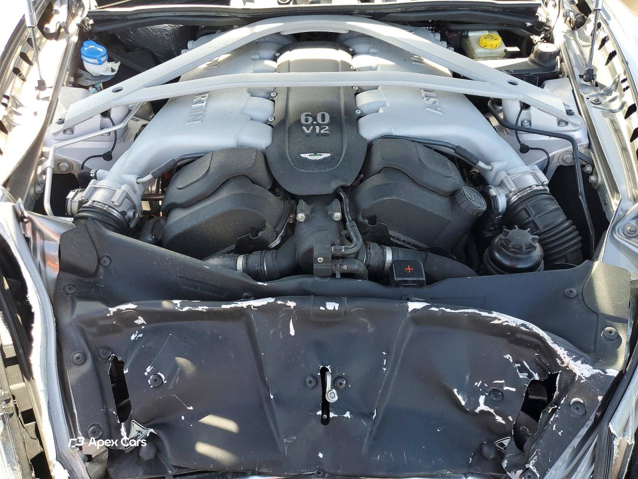 Aston Martin DB9 2014