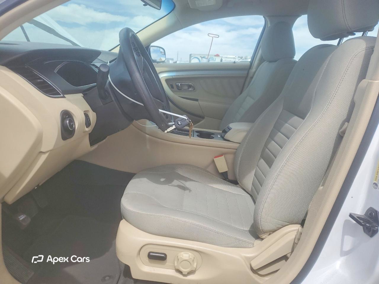 Ford Taurus 2016