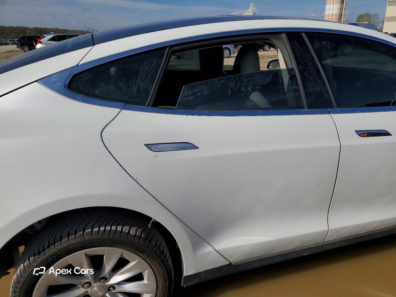 Tesla Model S 2014