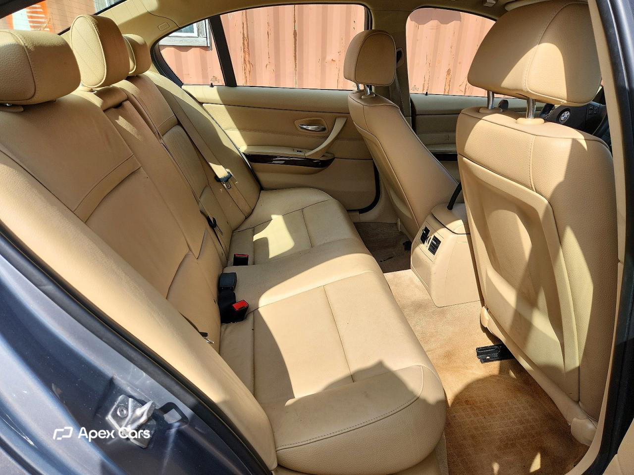 BMW Series 3 2011