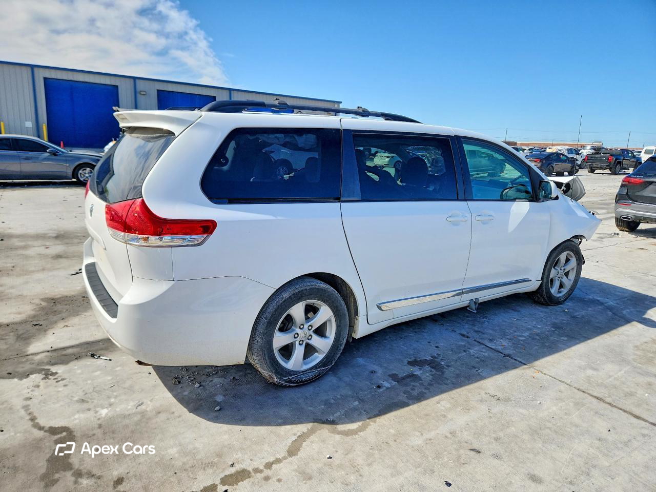 Toyota Sienna 2011