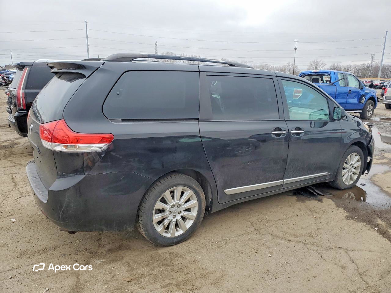 Toyota Sienna 2013