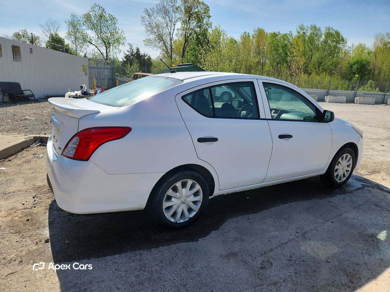 Nissan Versa 2015