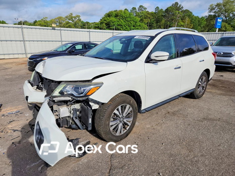 Nissan Pathfinder 2017 - Image 1 of 14