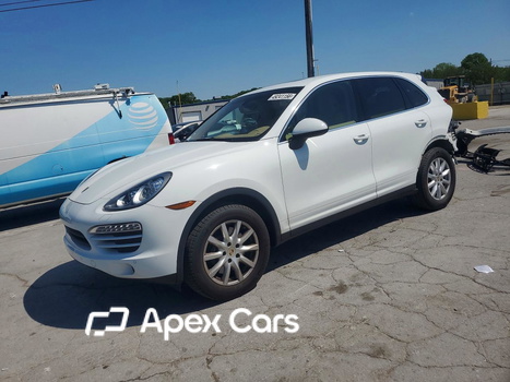 Porsche Cayenne 2013 - Image 1 of 5