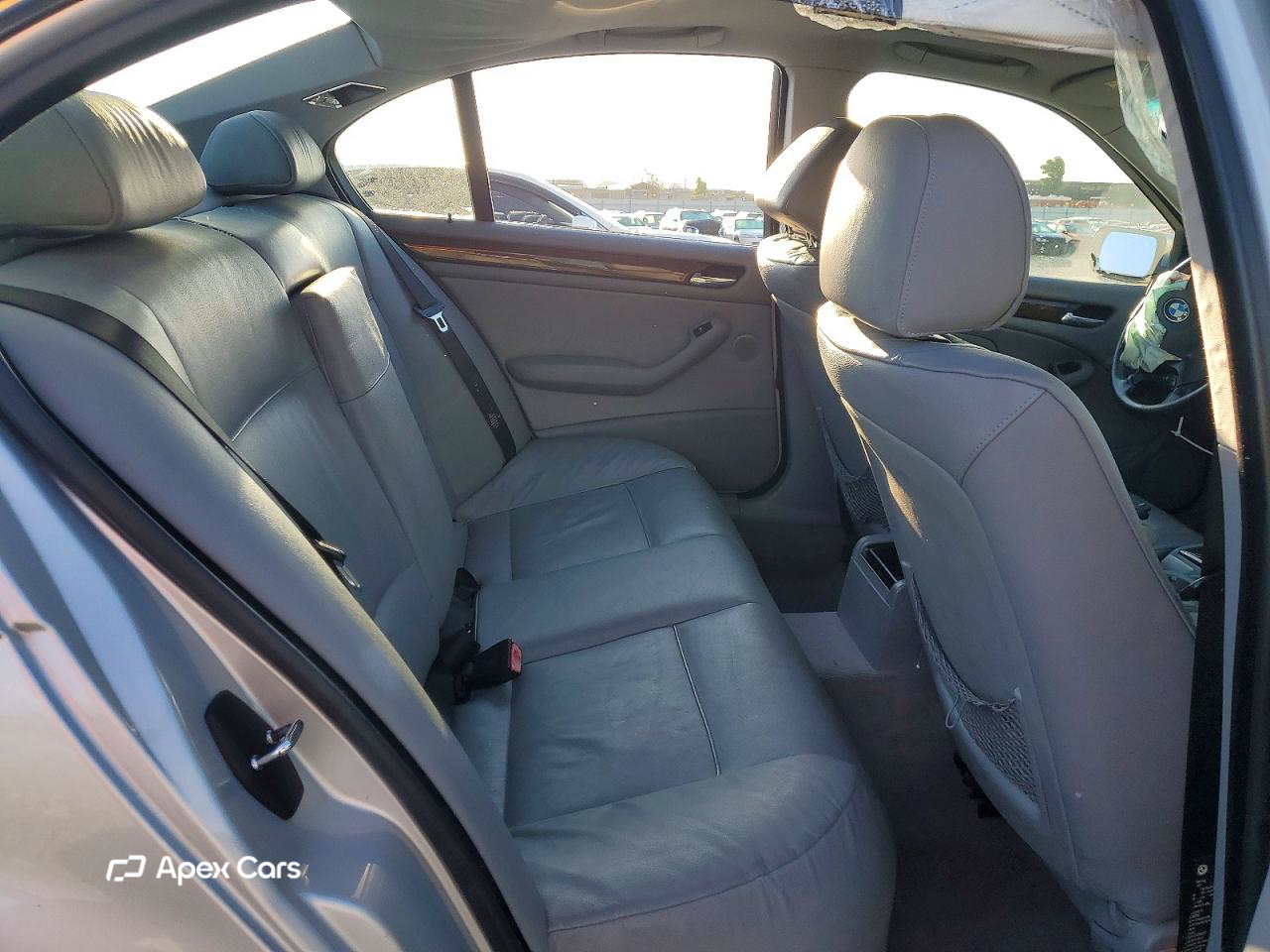 BMW Series 3 2001