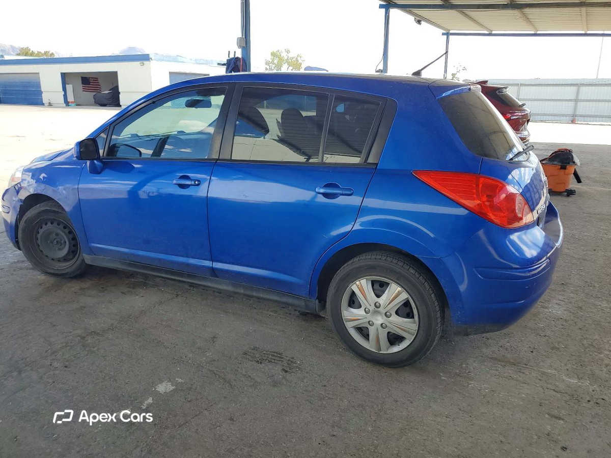 Nissan Versa 2012
