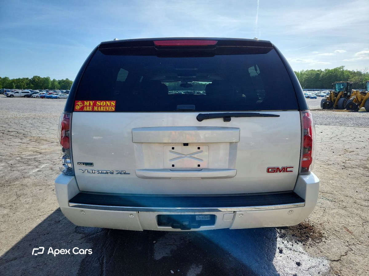GMC Yukon 2012