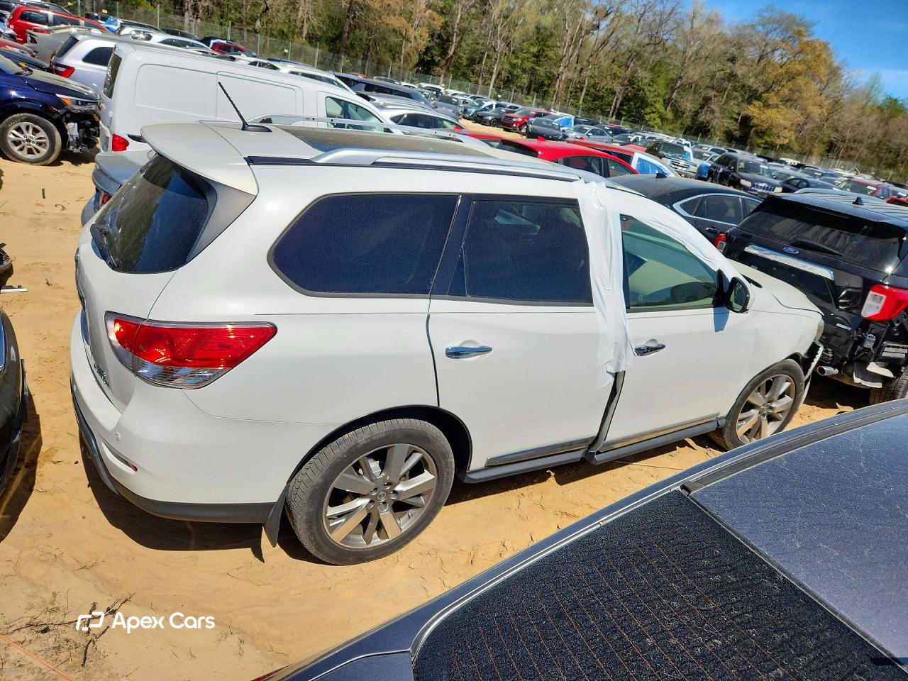 Nissan Pathfinder 2013