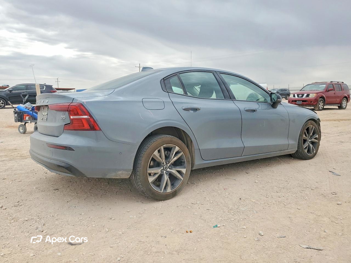 Volvo S60 2024