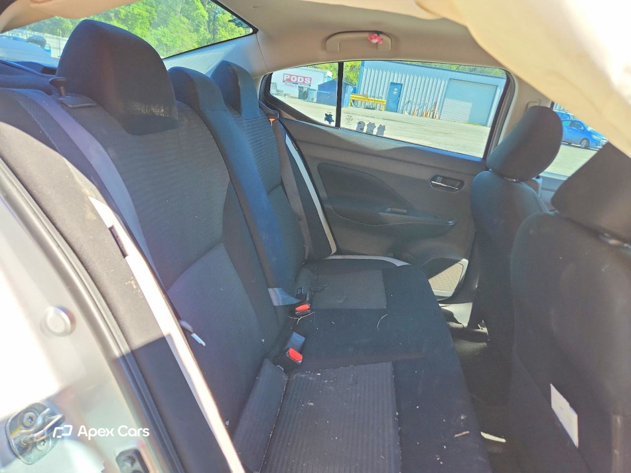 Nissan Versa 2021