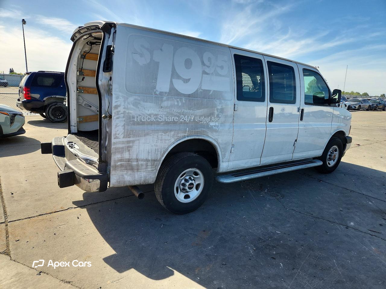 GMC Savana 2024