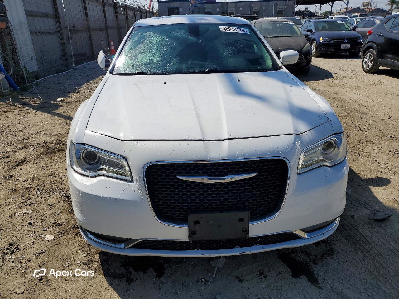 Chrysler 300 2016