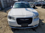 Chrysler 300 2016