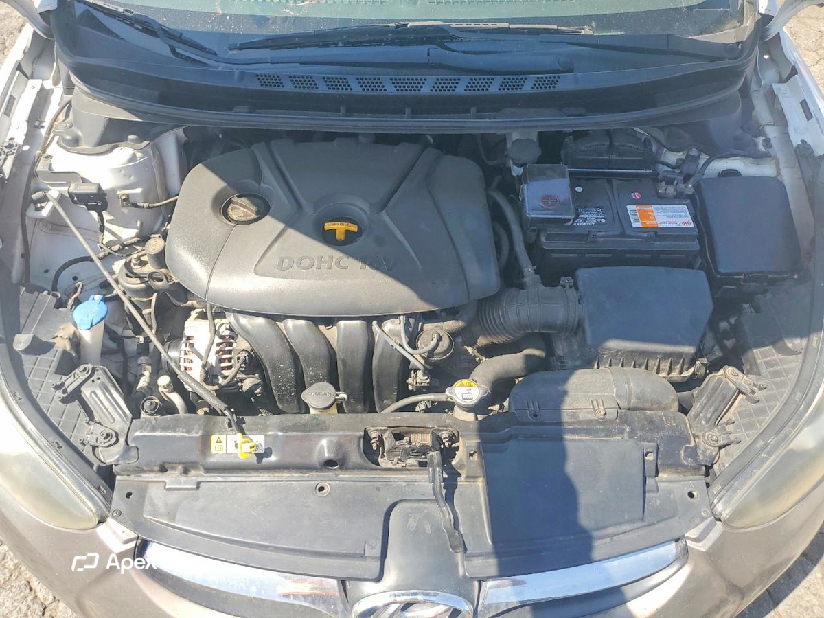 Hyundai Elantra 2013