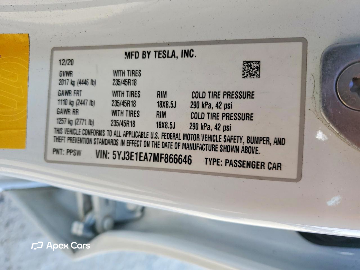 Tesla Model 3 2021
