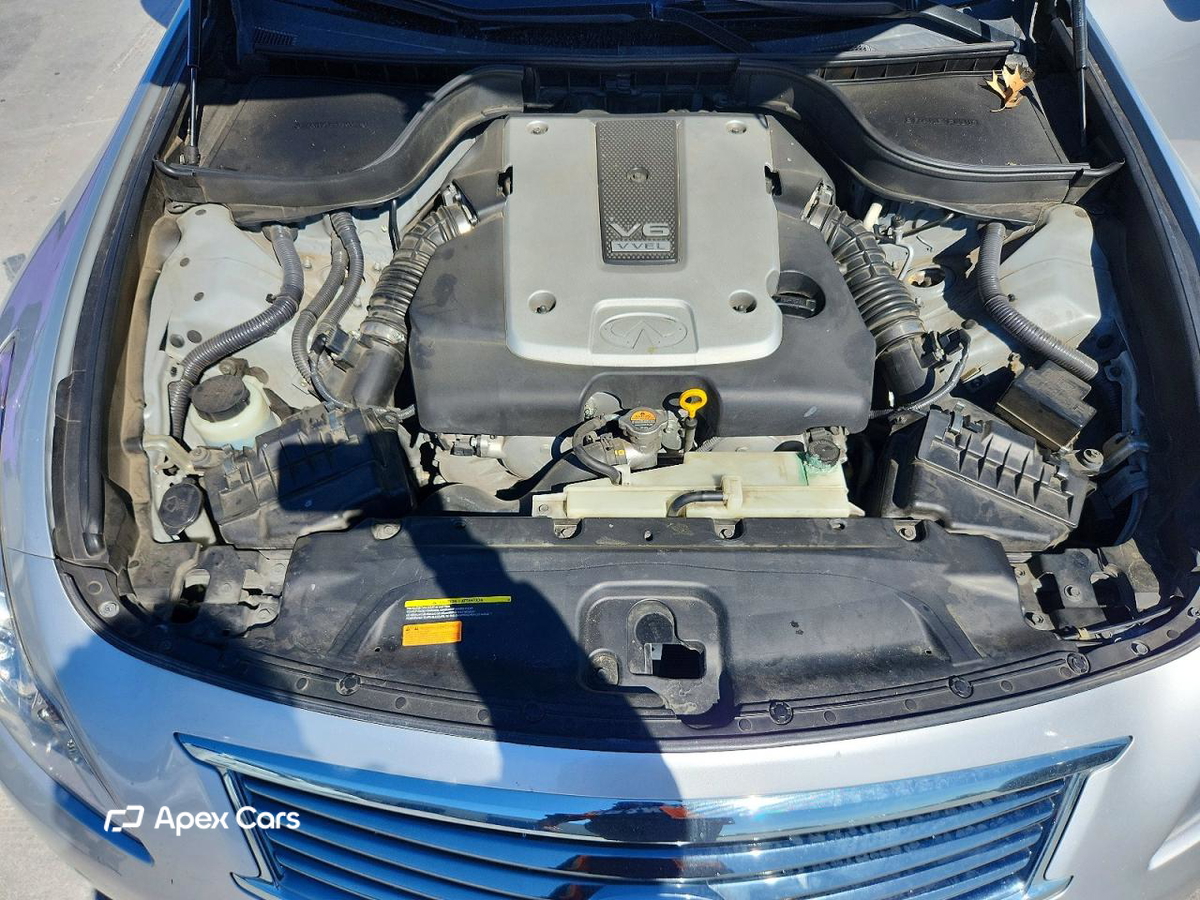 Infiniti G 2013