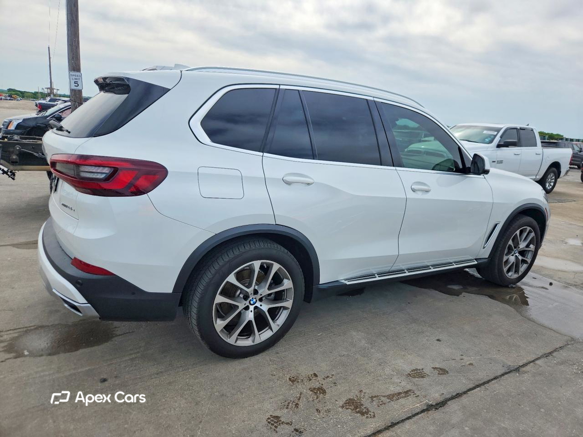 BMW X5 2021