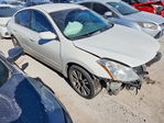 Nissan Altima 2010