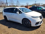 Chrysler Pacifica 2022