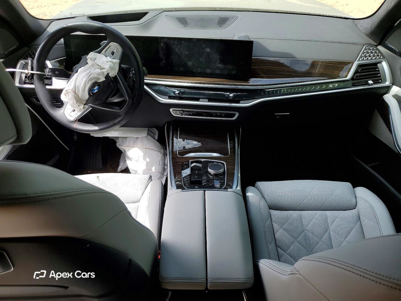 BMW X7 2025