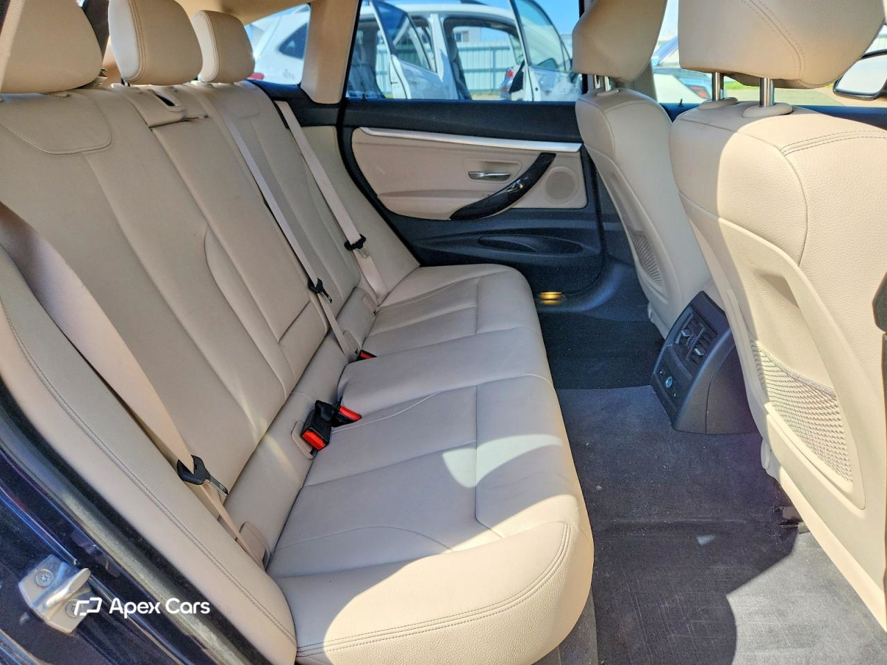 BMW Series 3 2015