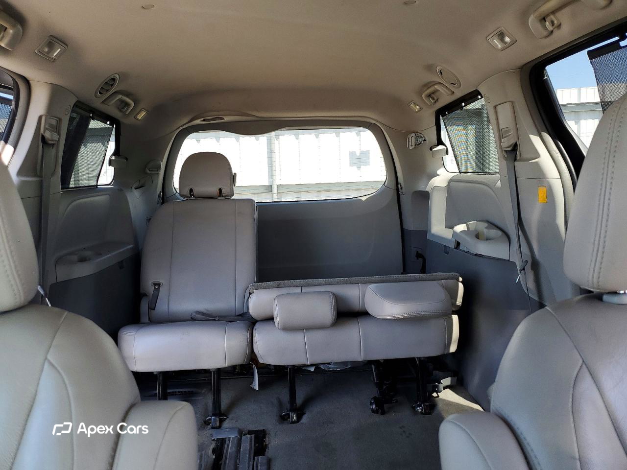 Toyota Sienna 2012