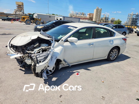 Nissan Altima 2015 - Zdjęcie 1 z 12