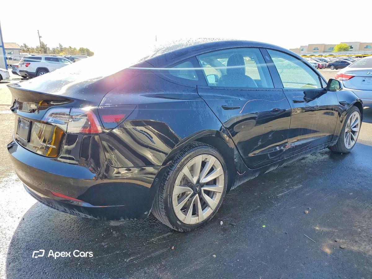 Tesla Model 3 2022
