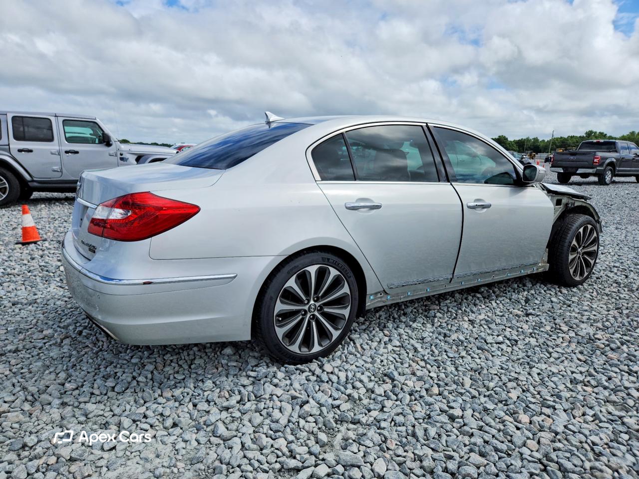 Hyundai Genesis 2012