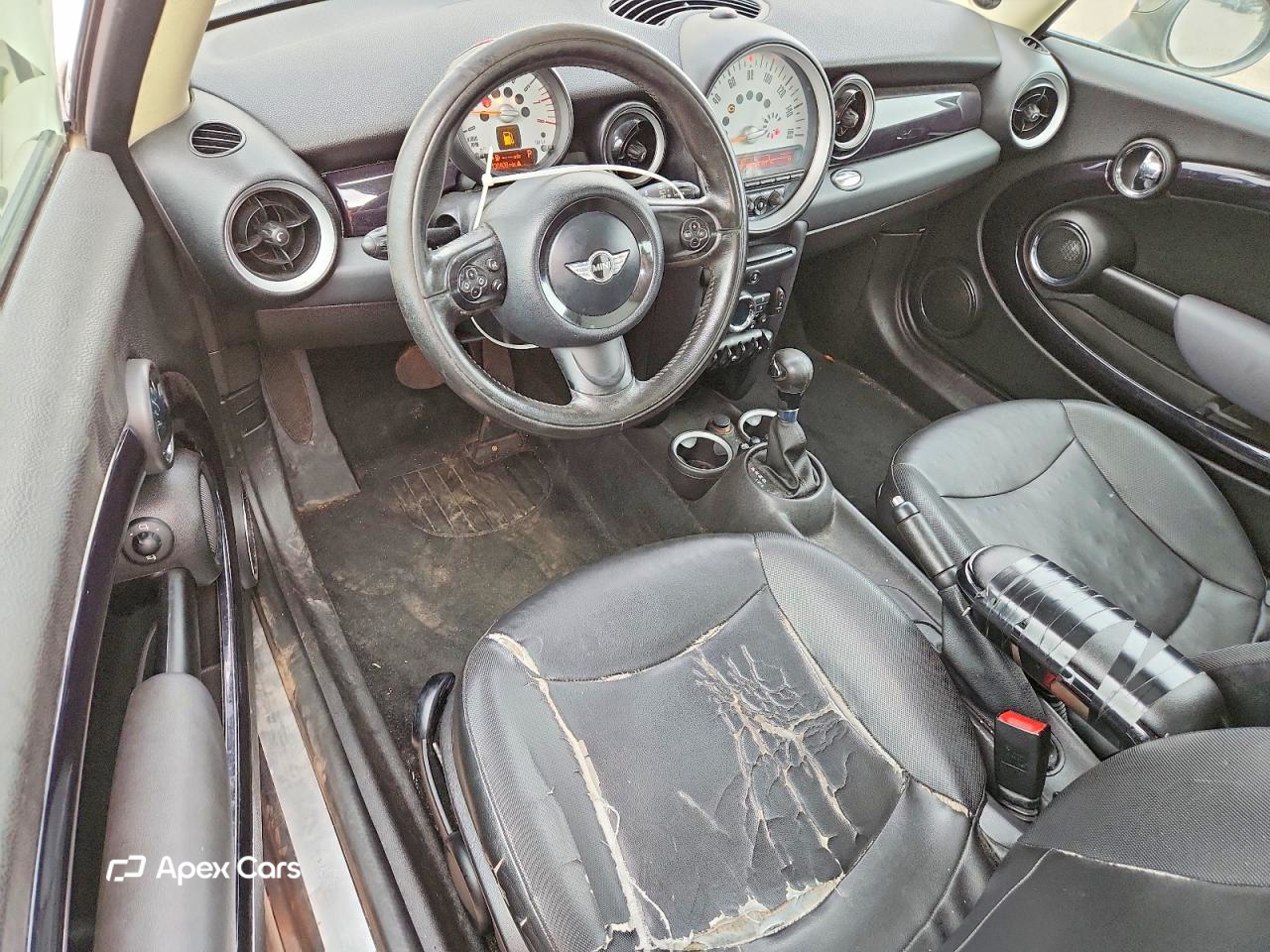MINI Cooper 2011