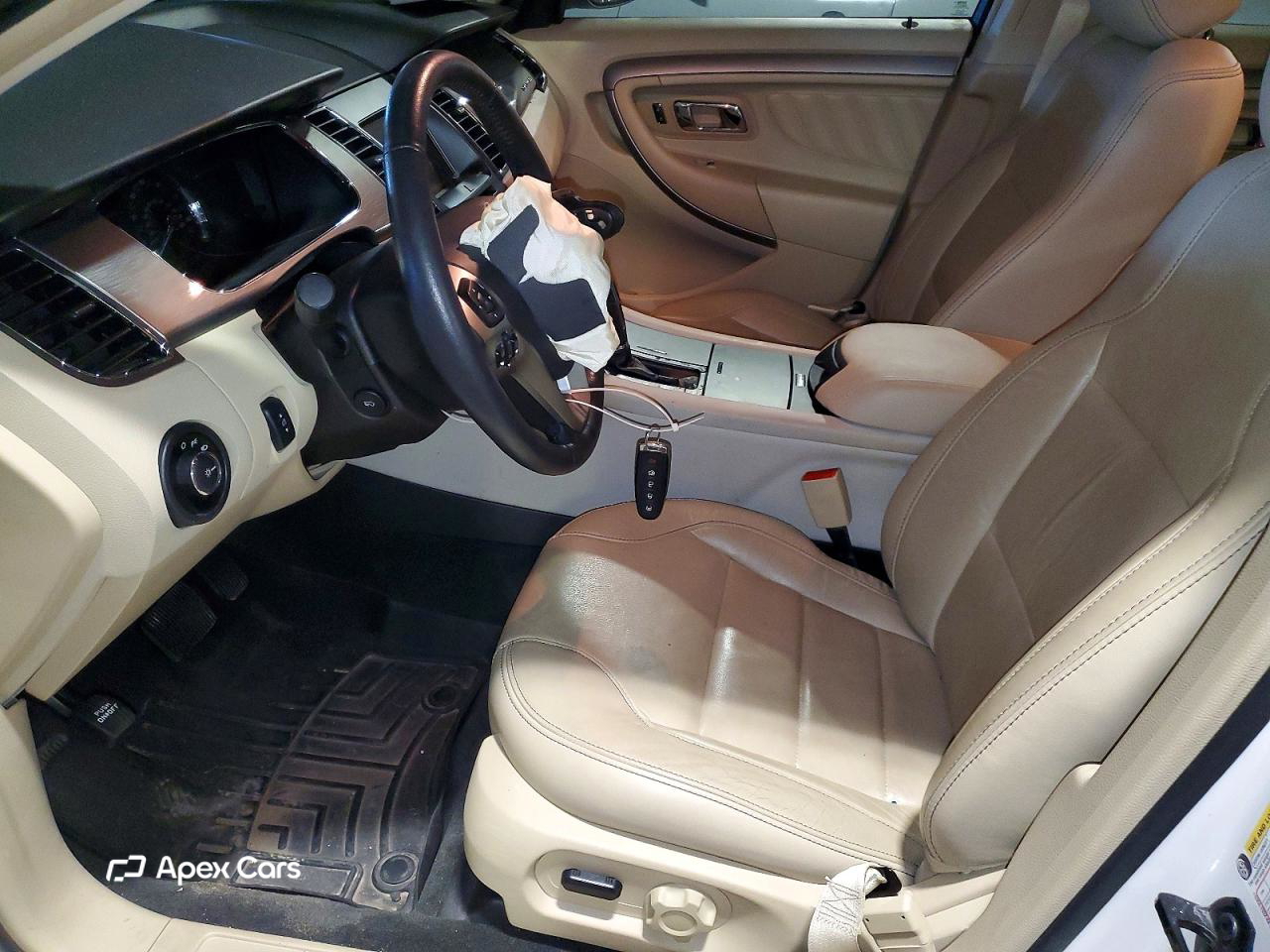 Ford Taurus 2015