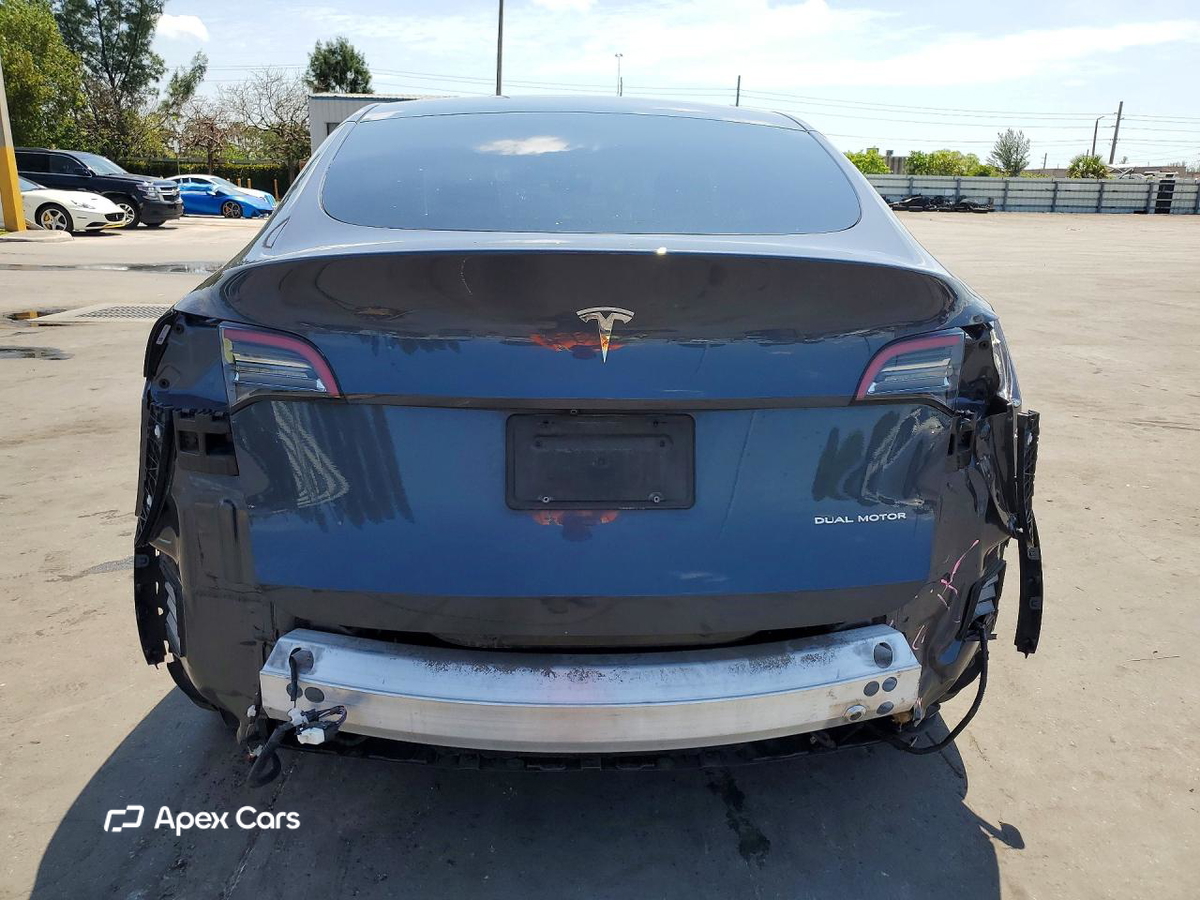 Tesla Model Y 2020