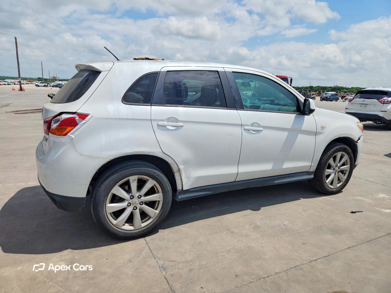 Mitsubishi Outlander 2015
