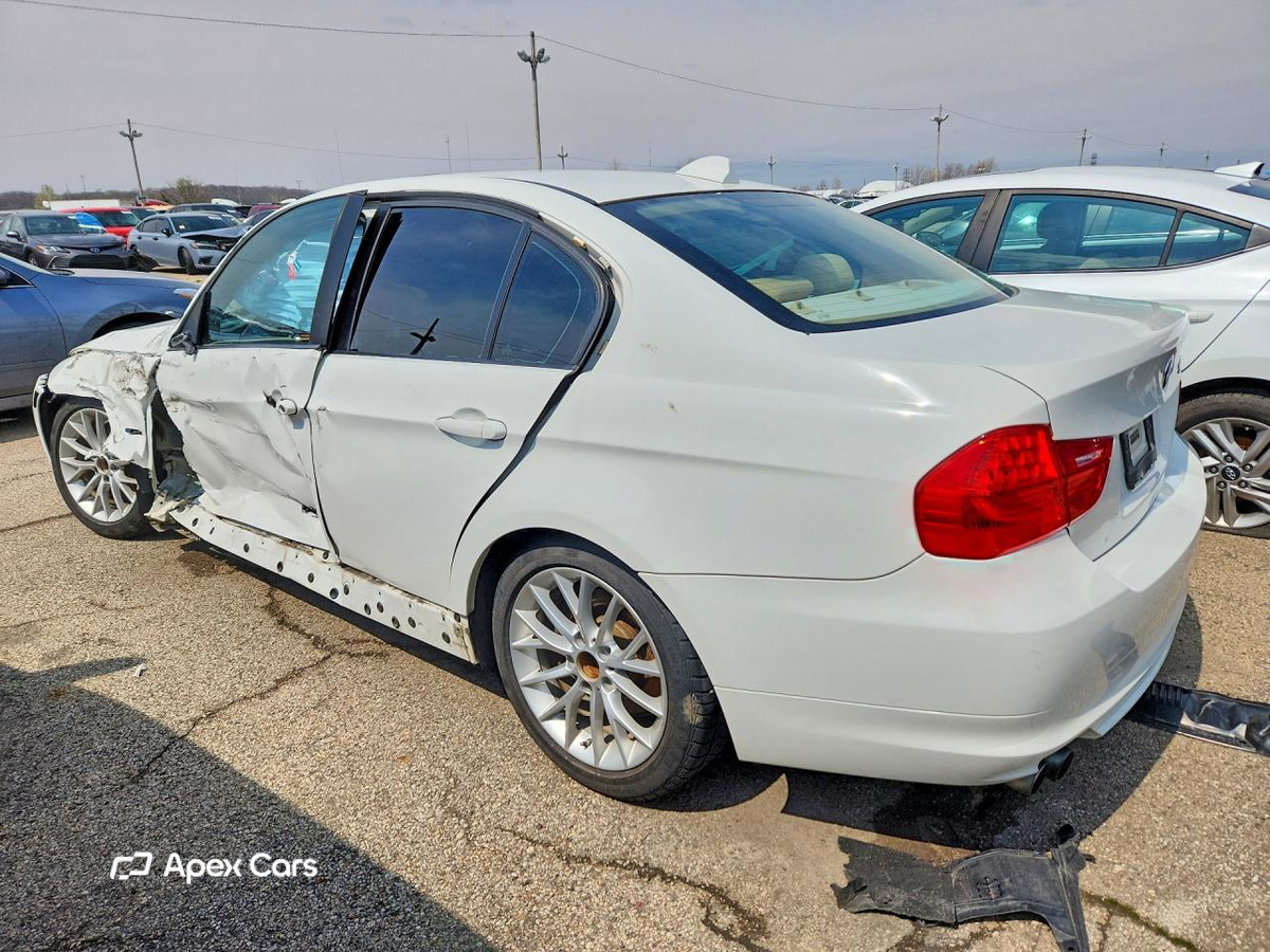 BMW Series 3 2011