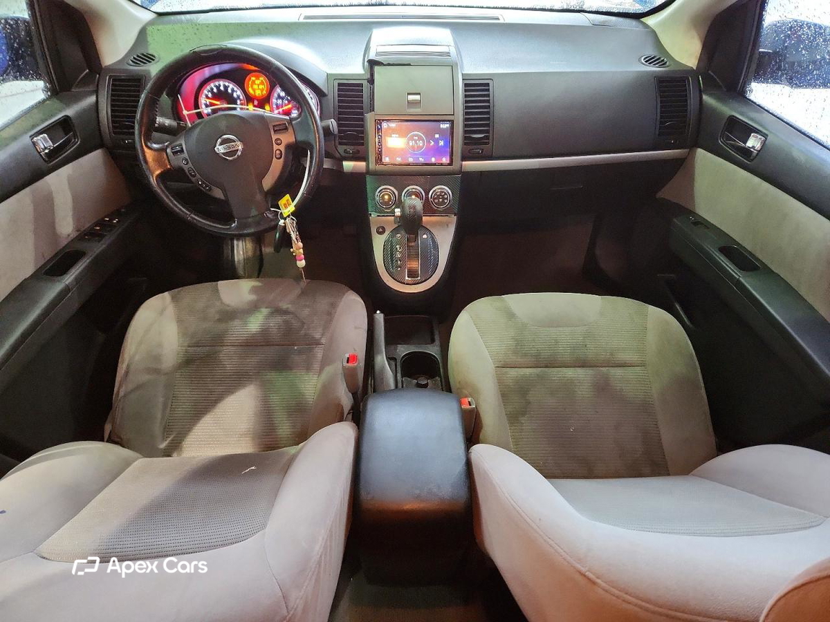 Nissan Sentra 2010