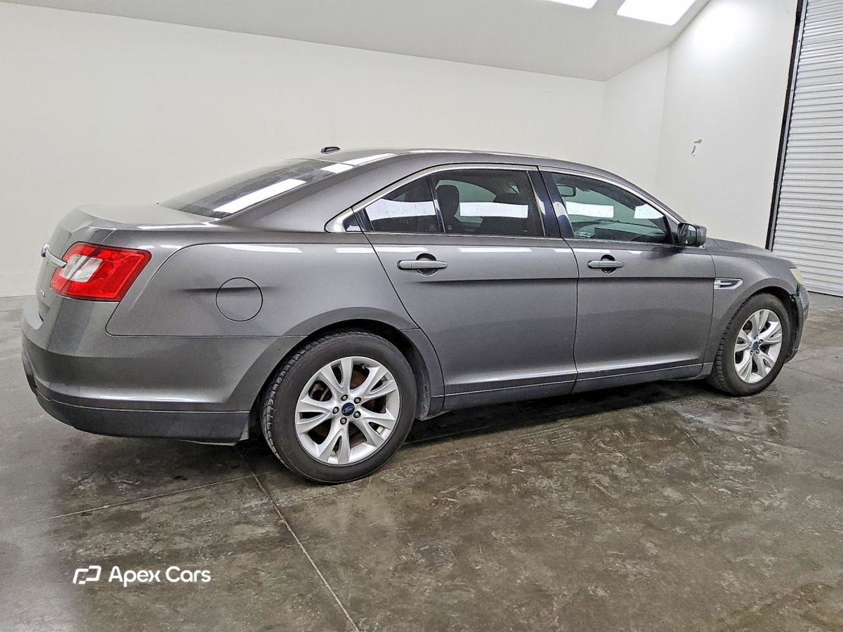 Ford Taurus 2011
