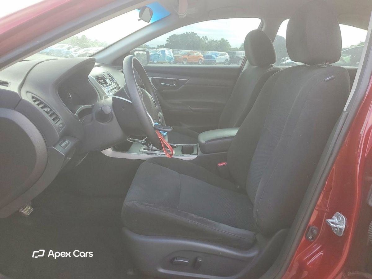 Nissan Altima 2015