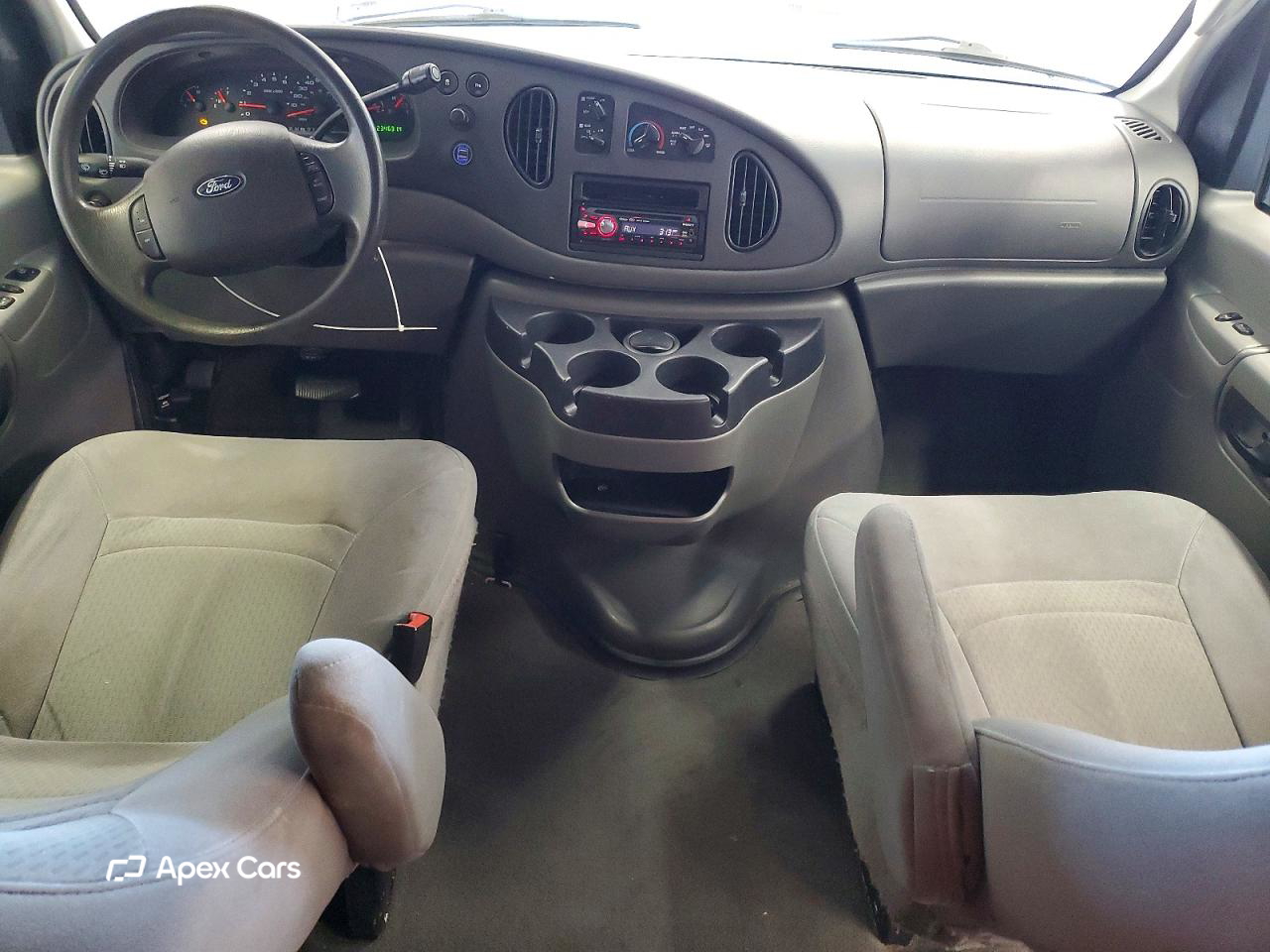 Ford Econoline 2008