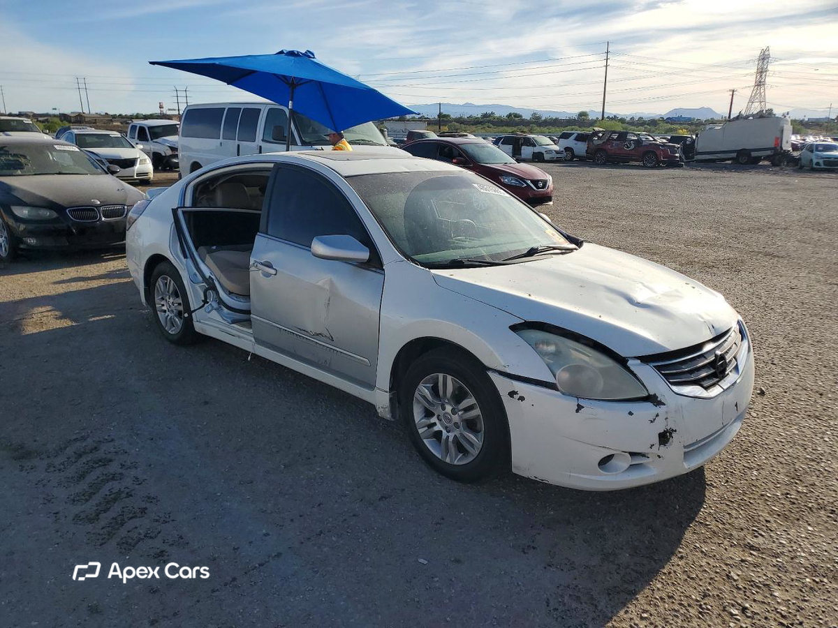 Nissan Altima 2011