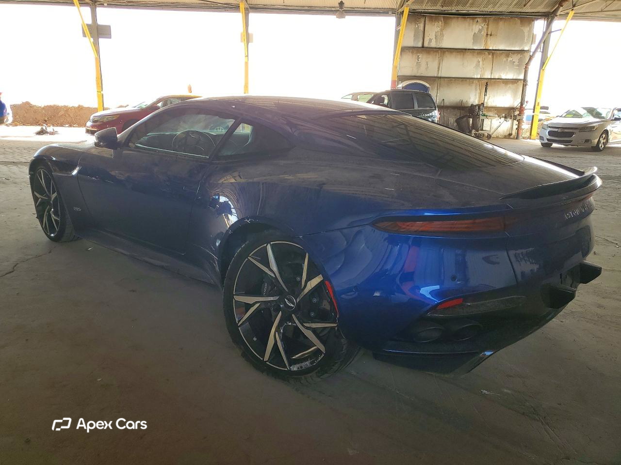 Aston Martin DBS 2019