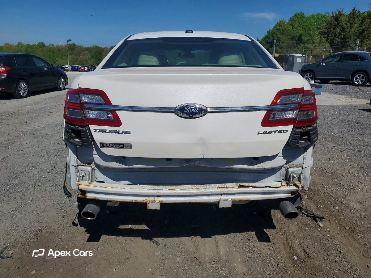 Ford Taurus 2016