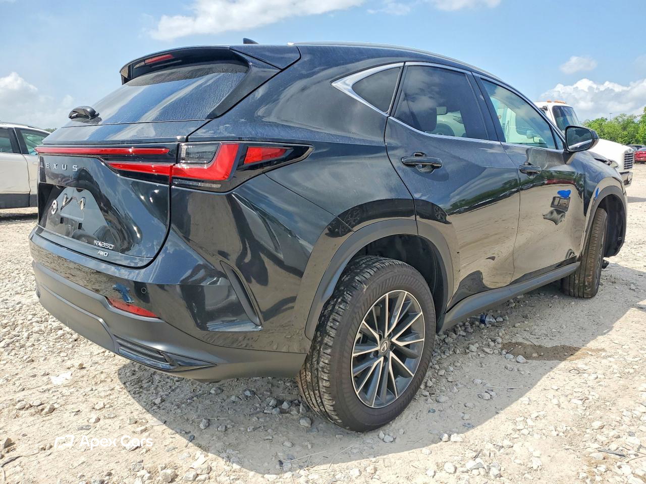 Lexus NX 2025